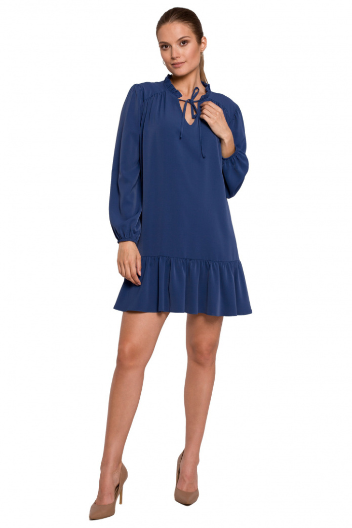 Sukienka Mini - Rozkloszowana Oversize Z Falbaną Dekolt V Długi Rękaw - niebieska